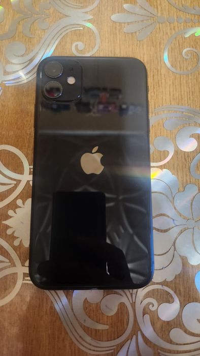 Telefon IPhone 11