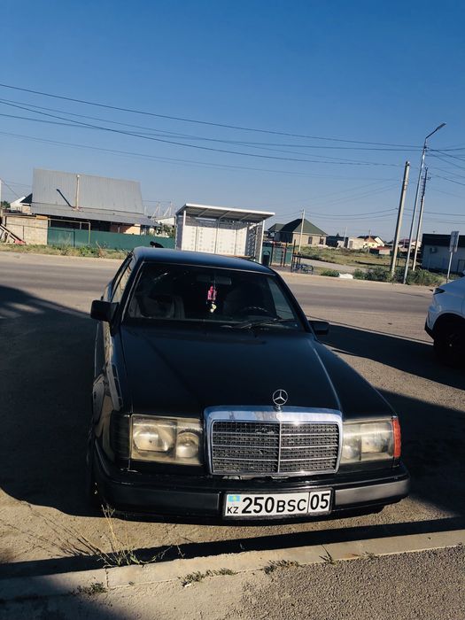 Mersedes Benz -124 E2.3