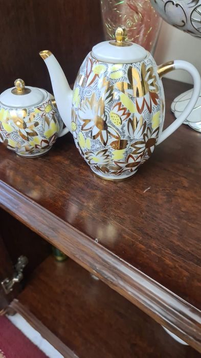 Продаются  посуды  разные