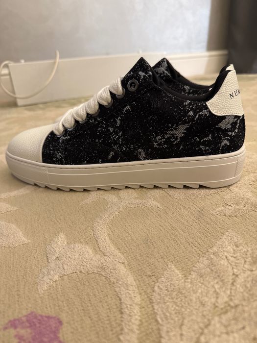 Кроссовки «numeris”