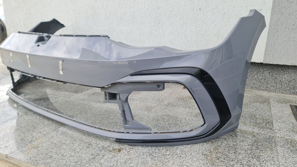 Spoiler bara fata grila far VW Golf 8 VIII R line
