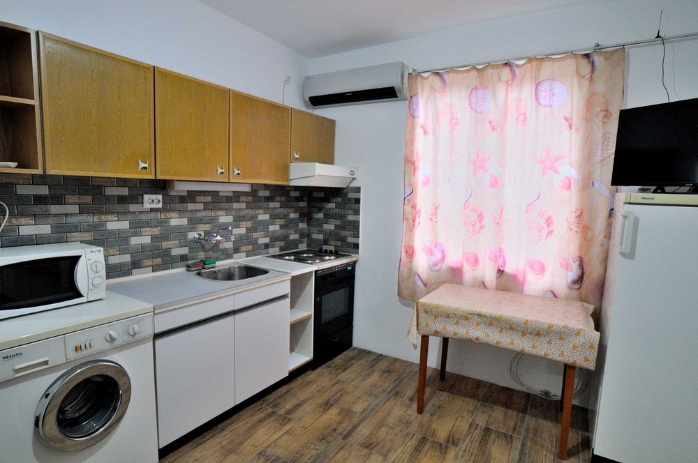 Дава се под наем Двустаен апартамент в Пловдив, Западен - 50 кв.м за 255 € - Снимка #2