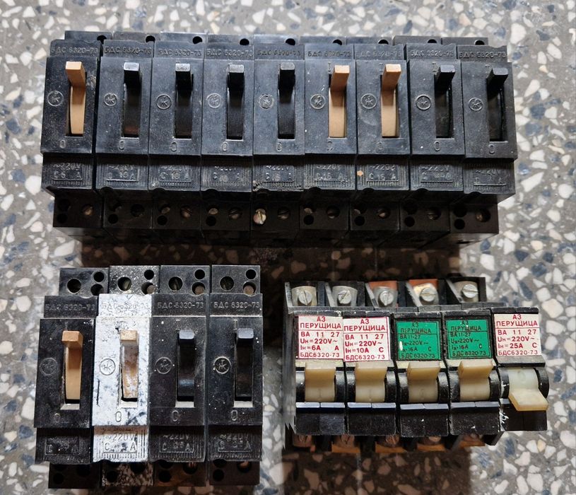 Български автоматичен предпазител черен 6 16 25 А АЕ AE