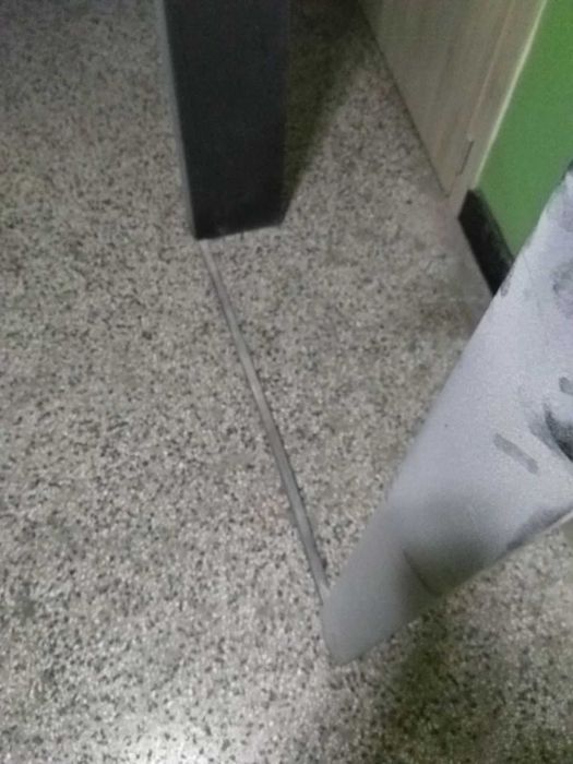 нова раздвижна каса за метална врата