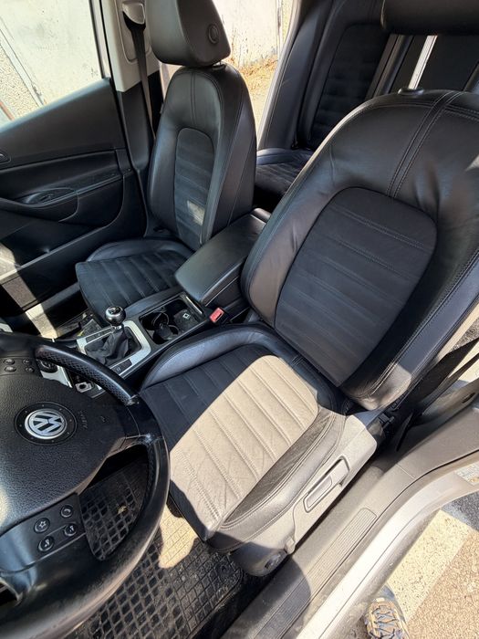 Dezmembrez dezmembrari vw passat B6 2.0 TDI CBAB 4motion 4x4 140 cai 6 trepte Manual LA7W