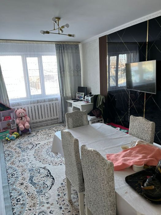 Курайлыдан 3 бөлмелі пәтер сатылады