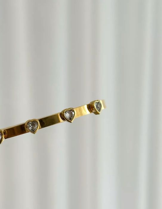 Браслет с сердечками