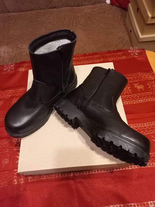 Продавам мъжки обувки