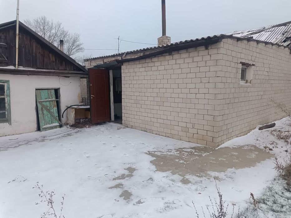 Приречнида 3 бөлмелі уй сатылады