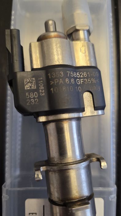 Injector BMW N54 N63 135 335 535 550 750 X5 X6 13537585261 index 09