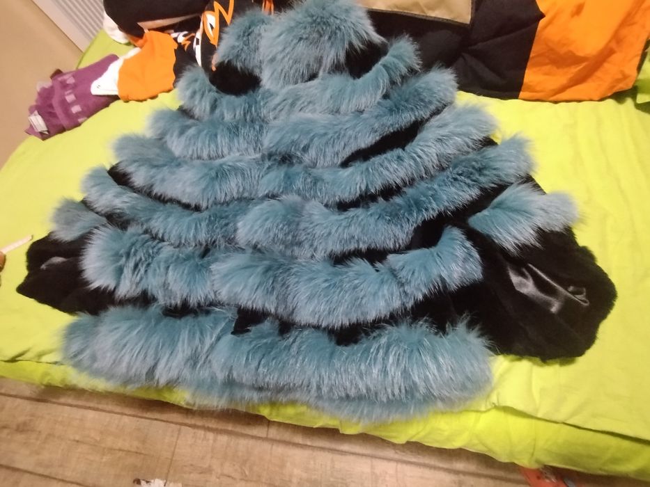 Vând poncho de blană naturală