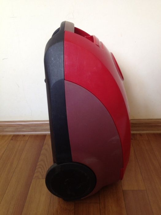 Продам пылесос samsung 1600w