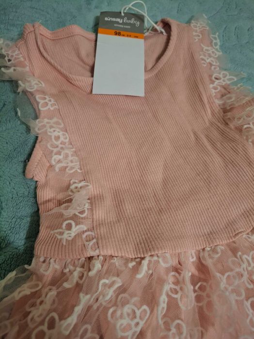 НОВА Детска рокля 98см.