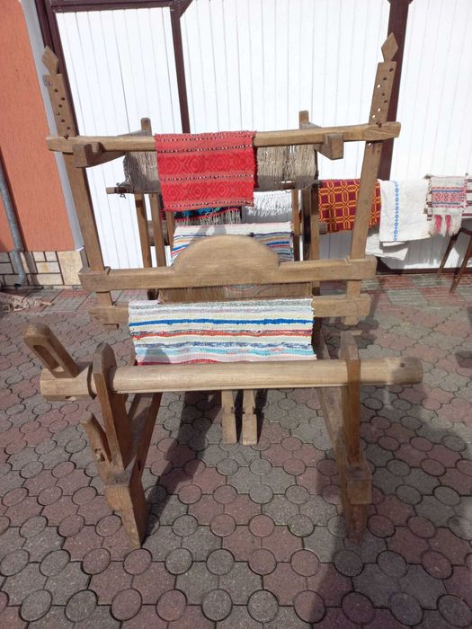 Razboi de tesut si tesaturi diverse