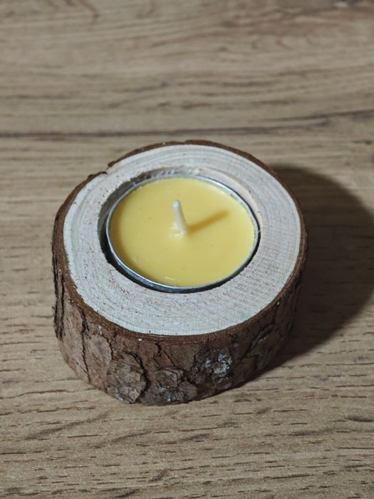 Подсвечники со свечей