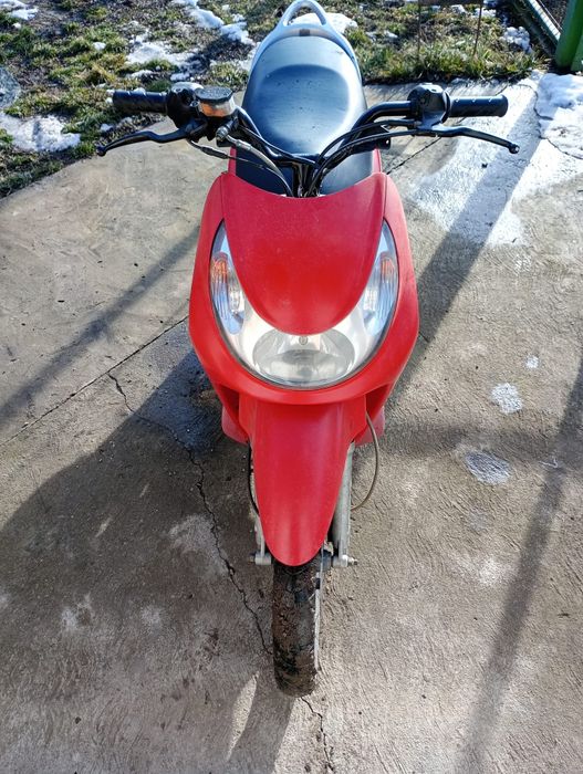 Vând scuter inmatriculat Peugeot
