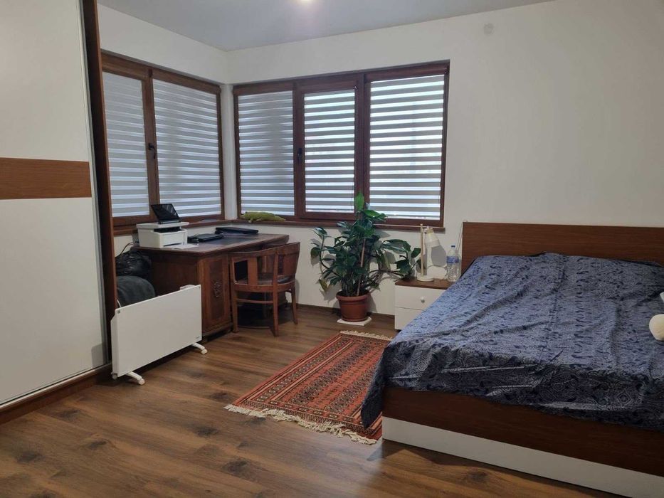 Продава се Къща в Казанлък - 200 кв.м за 1200 €/кв.м - Снимка #2