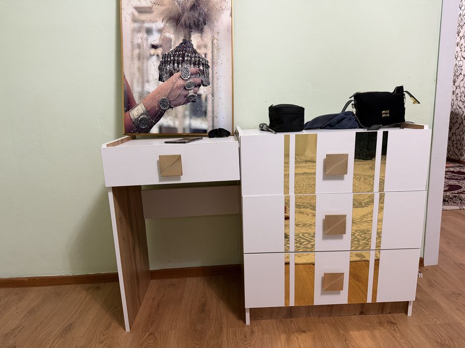 Спальный гарнитур сатылады,