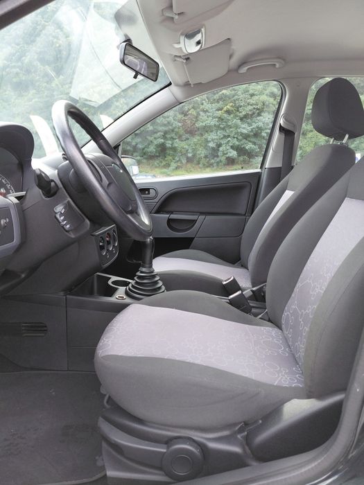 Ford fiesta 1,4 benzina an 2007 euro 4