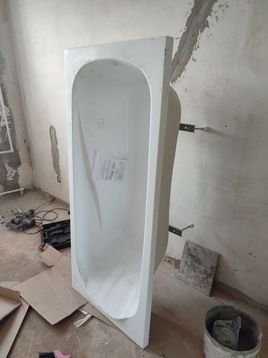 Продается акриловая ванна