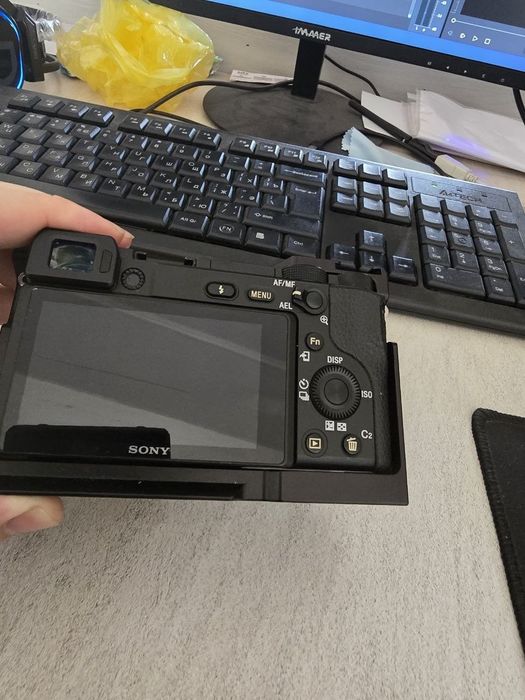 Sony 6400 sotiladi