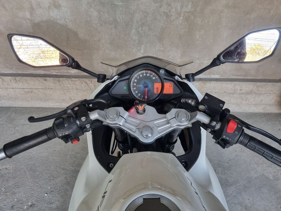 Продам мотоцикл Lifan KPR200