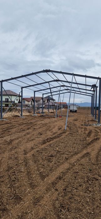 Vând structura metalica 20x18x4  la 6200€