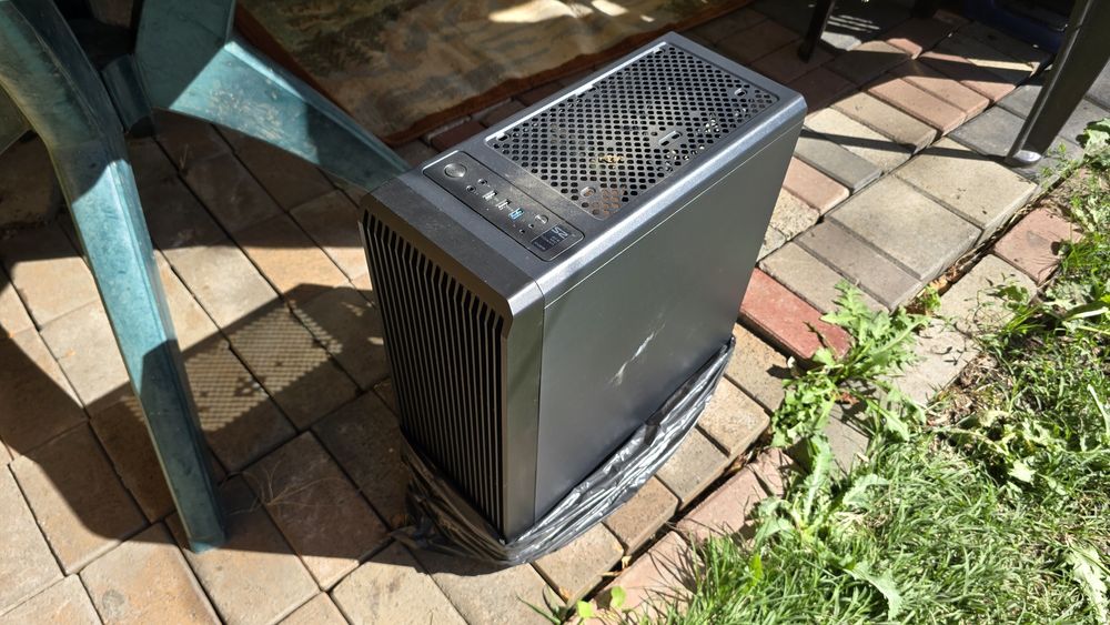 Carcasă computer