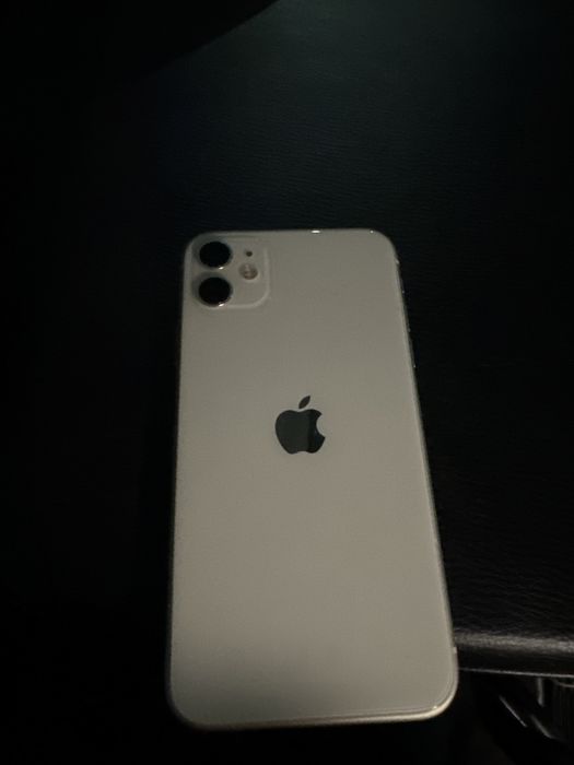 Iphone 11 в белом цвете