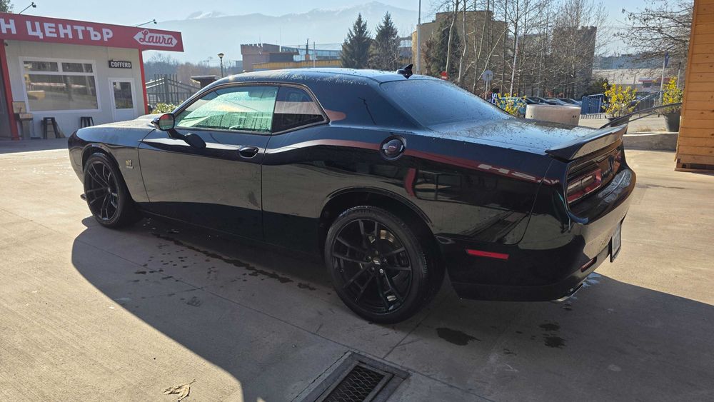 Луксозен спортен автомобил под наем – за моменти, които се помнят