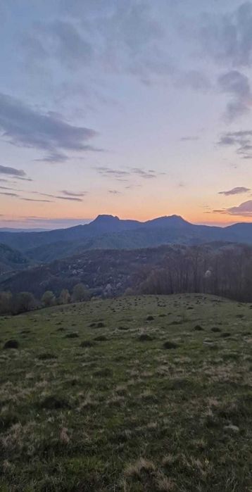 VÂND  TEREN extravilan, in zona de munte, cu priveliște minunată în  comuna BLĂJENI, HD.