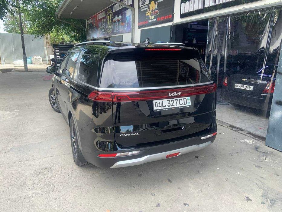 Kia carnival 2023 год