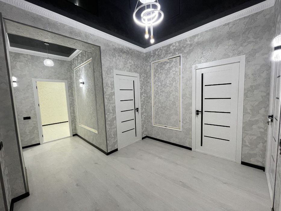 Янги квартира срочно сотилади.