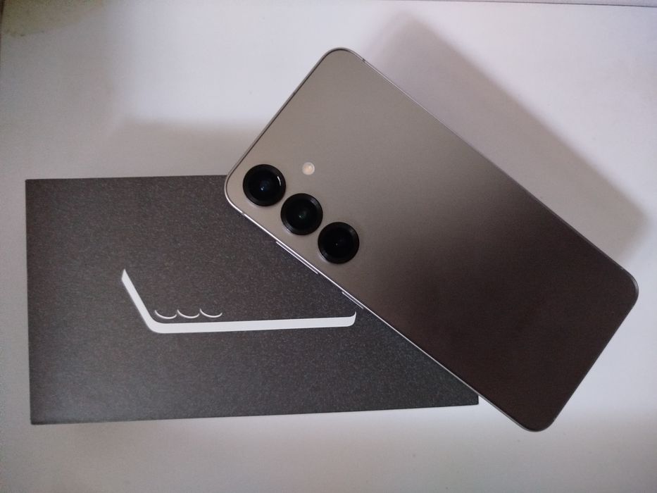 Samsung S25 128/12