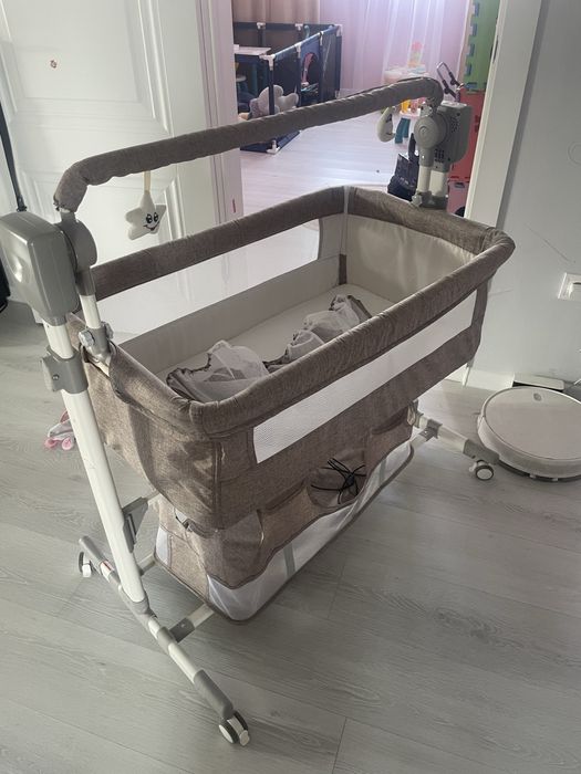 Продам манеж-кровать