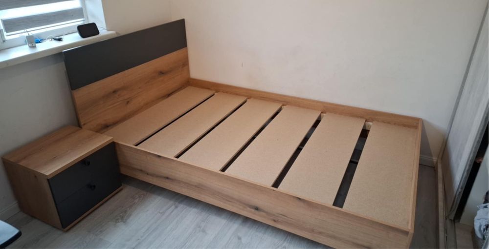 Montaj mobilier, tamplarie si scari din lemn masiv