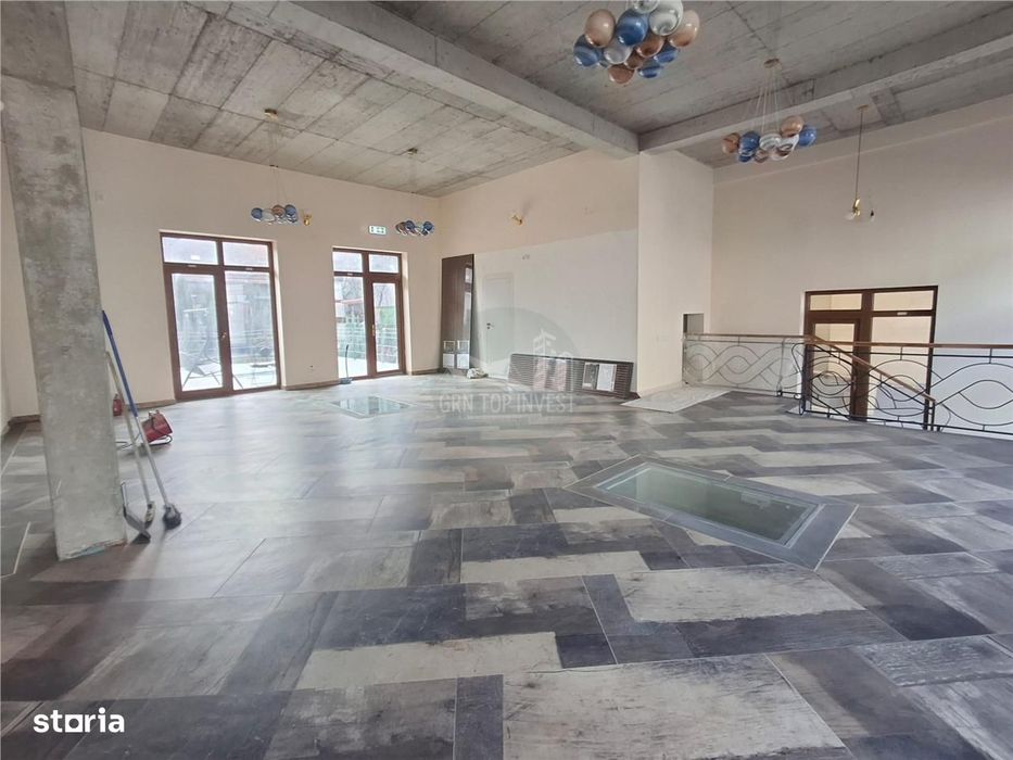 Spatiu comercial 90 mp cu terasa  zona Centrala