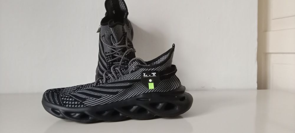 Продам обувь летние