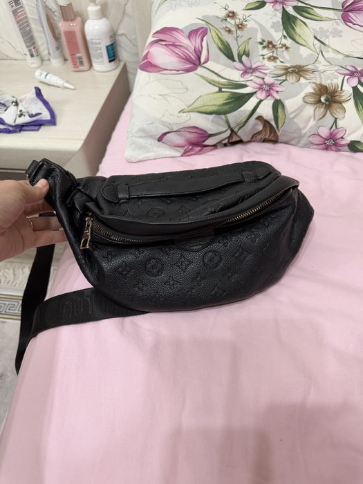 Продам женскую сумку.