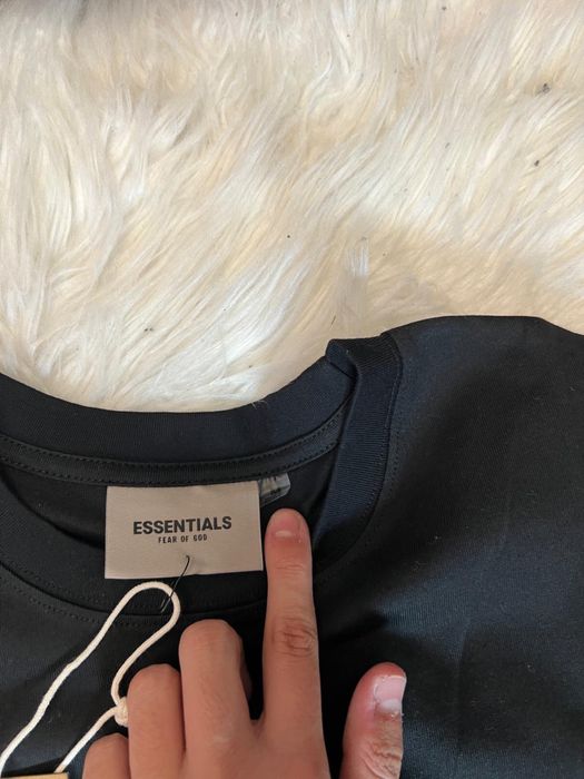 Tricou Essentials negru