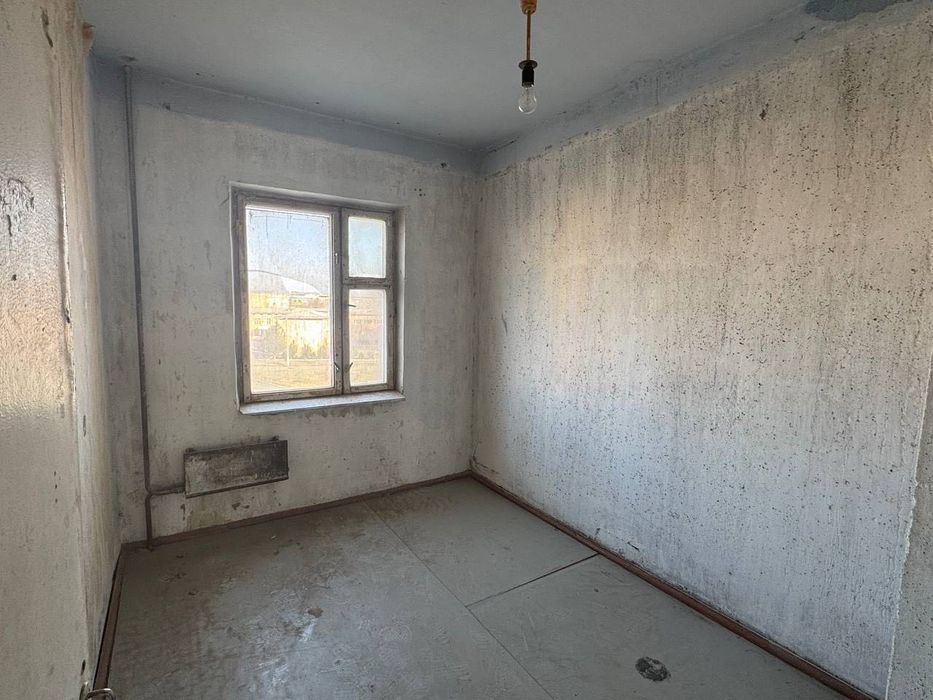 3-комнатная квартира в городе Бекабад! Ипотека рассматривается!