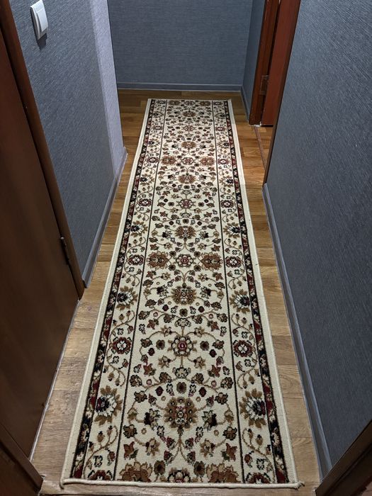 Продам ковры-дорожки 2 шт