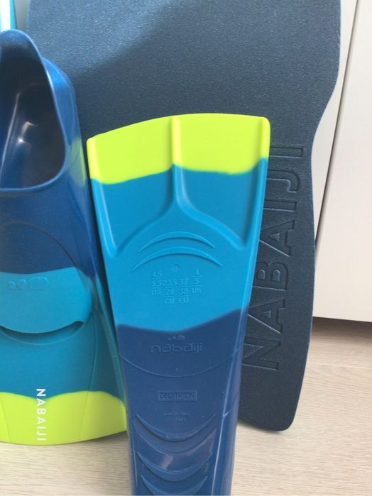 Приспособления за плуване- плавници, дъска и буй