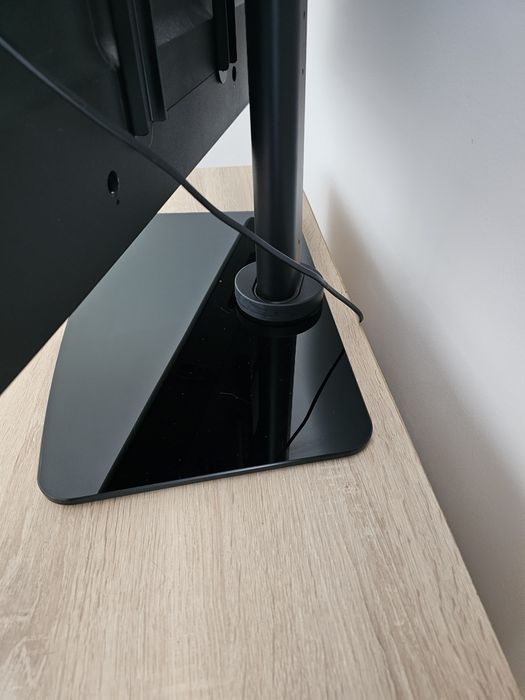 Vand televizor LG 4k, diagonala  108cm + suport tv