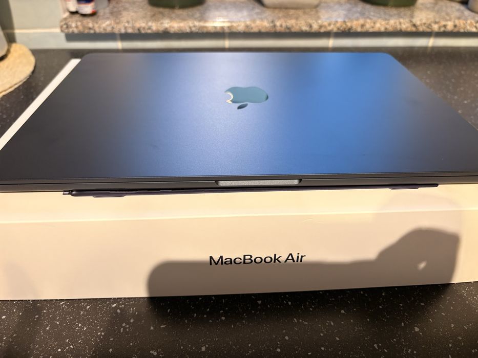 Vand Laptop Apple MacBook Air 15’’