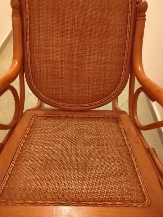 Люксозен люлеещ стол естествен ратян