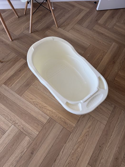Продам ванночку детскую