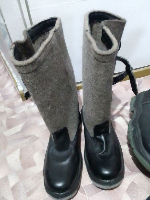 Ботинки кирзовые И берцы