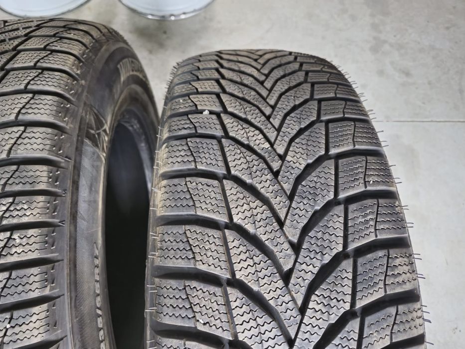 4 anvelope iarna Nexen 235 65 17 aproape noi