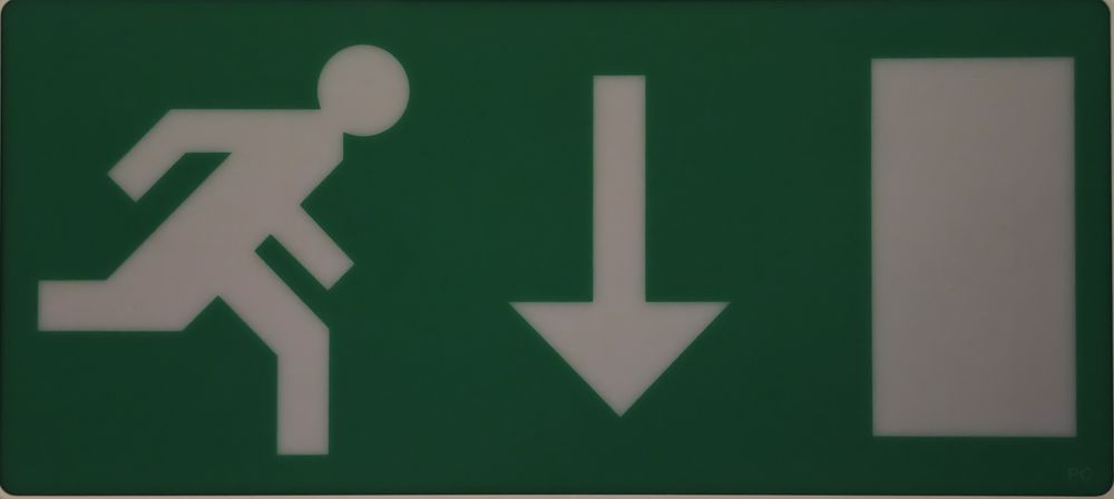 Indicator luminos ieșire de urgență.